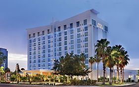 Crowne Plaza Tampa Westshore Hotel